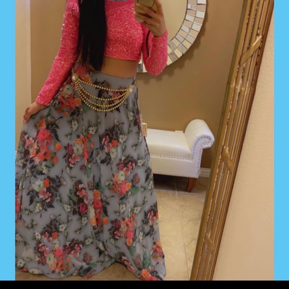 Beautiful pink floral lehnga, for any occasion Indian parties, wedding, prom. - Picture 4 of 5